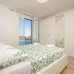 Apartament Ela
