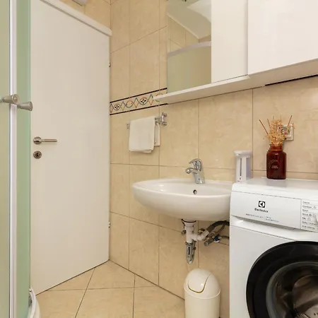 Ela * Ντουμπρόβνικ