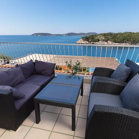 Διαμέρισμα Ela *