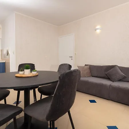 Ela Apartament *